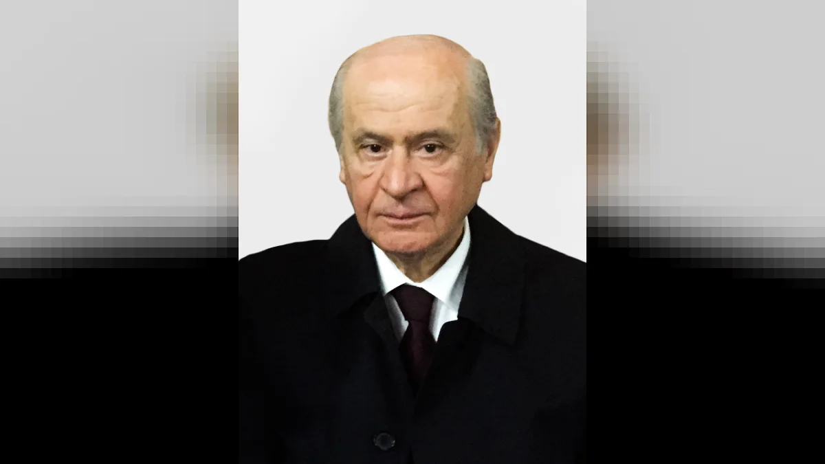 Devlet Bahçeli — Fotoğraf: Yıldız Yazıcıoğlu / Wikimedia Commons (Public domain)